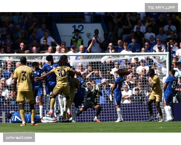 法甲欧战资格争夺：里昂、马赛、里尔三强混战